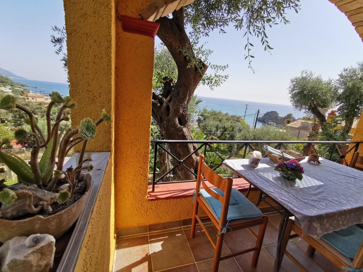 Pelekas Beach Apartments Rolling Stone Extérieur photo